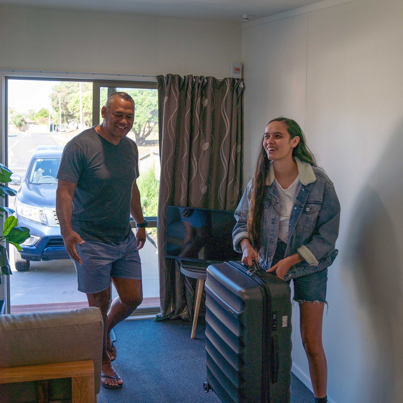 Teenager backyard cabin for sleepout